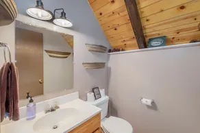 Otter Chalet - Image 3