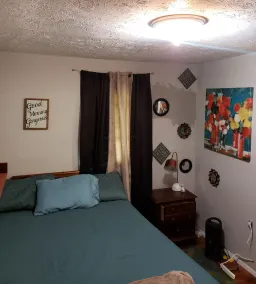 Bungalow Suite Priv 1 Double Bed /1 bath living room free park / Airport 10mins - Image 5