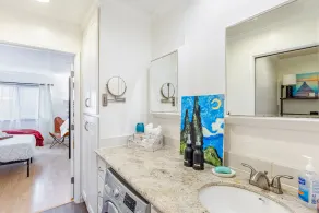Condo in Most sought after neighborhoods - Image 2