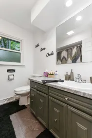 Le Claire Condo - Image 3