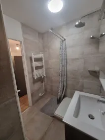 Cozy 2-bedroom apartment (45 m²) in the heart of Dax, France's first spa town - Image 3