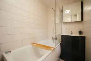 Cozy 1 Bedroom Apartment in Hackney - Image 3
