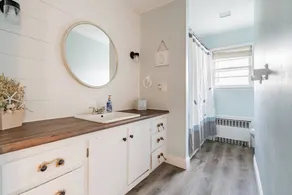 Spacious Home Ready for your memories(2 blocks to beach, downtown and train) - Image 4