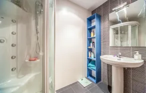 3 bedroom stunning apartment in Torreblanca - Image 4