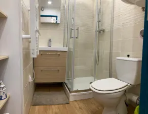 Apartamento RDC vestidor corazón, WIFI, aparcamiento gratuito a 15 metros - Image 3