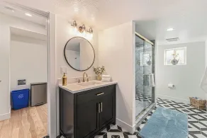 Tennyson Boho Stay • Fenced Yard • Pet-Friendly - Image 4