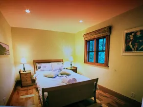 beautiful appointed suite on  the chilliwack river valley hobby Farm - Image 4