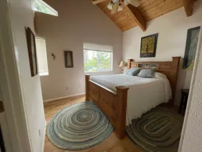 Bayshore Loft House w/ queen beds - Image 3