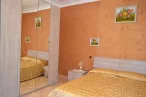 Golden Island apartment - Image 4