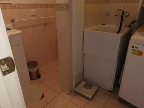compact studio retreat - Image 2