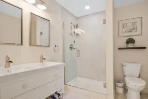 Charming Historic Home <.75mile to Navy Stadium, 1mile to USNA and Downtown - Image 4