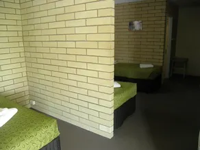 7th Street Motel - Image 2