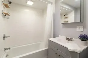 Modern Downtown Condo! - Image 3