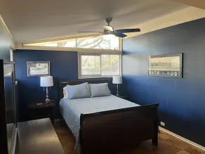 Mid Century Modern Cottage near Air Base and Hospital - Image 5