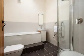 East Lodge, Yorkshire - Image 3
