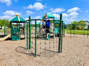 Spacious & Convenient Family Friendly 2.5 Bath Ground Floor Easy Access Kid Park - Image 4