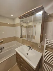 Tipo de casa geminada de luxo Strandparel, área tranquila no parque da praia, Zelândia - Image 4