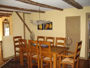 Private bed& bath in 1860s farmhouse, access to total house and patio, porch. - Image 3
