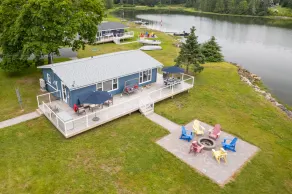 Oceanfront Cottage on a Quiet Cove Just Outside Lunenburg - Image 5