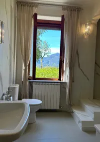 Rymlig Familj Villa i Barga med expansiv terrass, fantastisk utsikt och gratis wifi - Image 3