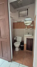 Velaz Guesthouse - Image 3