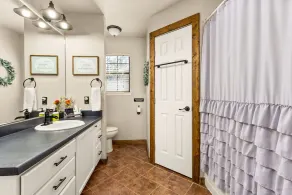 the Hot Tub Farmhouse - Image 4