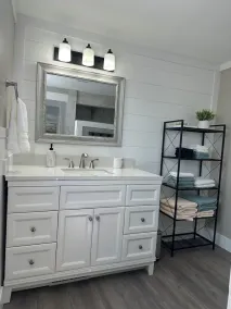 Located in the heart of Downtown Saugatuck - Image 4