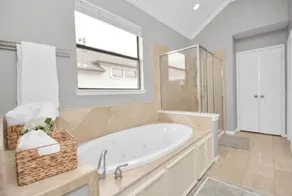 Modern | Luxe | 3BR/3.5Ba Spacious Home | Walkable - Image 4