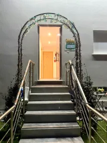 Aloha Inn - Image 3