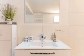 Schweizer Holiday Apartment – Relaxing Getaway at Lake Constance in Hemmenhofen - Image 4