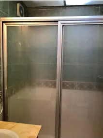 QUARTO MESTRE que fica dentro do apartamento, tão perto do Shopping Center Santa Fe e da zona corporativa.  Condomínio pequeno, tranquilo e com segurança 24 horas o ano todo. Perto de Santa Fe e cercado por pequenos supermercados, farmácias, lavanderia... - Image 2
