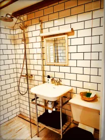 The Old Dairy cottage in West Chiltington, West Sussex - Image 3