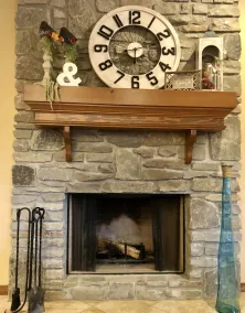 Lakeside relaxing home located in a quiet gated community - Image 3