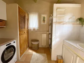 Charming farmhouse in a quiet location - Image 3