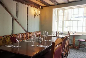 The Bell Hotel Woburn By Greene King Inns - Image 5