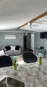 Quiet and comfortable 2br home - Image 5