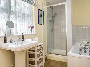 2 Schlafzimmer Unterkunft in Coads Green, near Launceston - Image 2