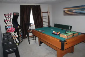 Centrally located, quaint and private home - Image 2