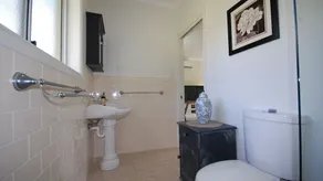 'Little Britton' self contained accommodation - Image 2