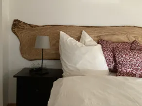 Helle Dachgeschoßwohnung mit Kamin - Image 5