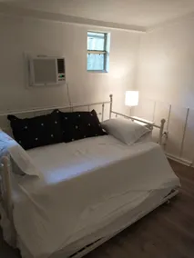 The Annex – Ronnie Van Zant's Former Bedroom! - Image 5