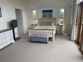 3/4 acre Beach House, walk to beach & Mt Martha hamlet on Estuary boardwalk - Image 4