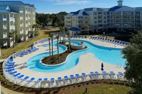 Profitez du golf rond 18 trous gratuit tous les jours, de la piscine extérieure et de la rivière paresseuse. - Image 5