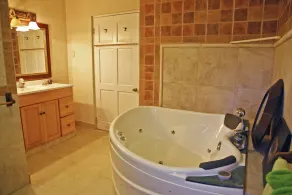 \"Polo Ridge Villa\" - Ideal Location! West Coast - Image 4
