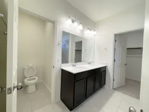 Spacious North Austin Retreat ✦ Family Pet Friendly ✦ Near Domain, Q2 & Downtown - Image 4