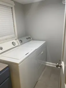 Cozy Cottage walking distance to Downtown! - Image 2