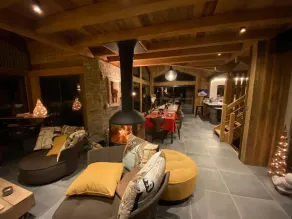 Welcome to White Combs Mountain Lodge , 5 stars, spa, close to lifts and village - Image 2
