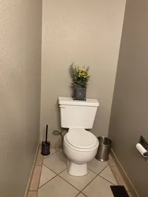 Freshly remodeled 4 bdrm home for up to 8 guests - Image 5