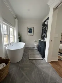 Muletown's Cozy Classic w/ hot tub, outdoor game area, and fire pit - Image 4