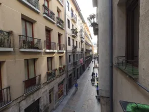 Casual Serantes Bilbao - Image 5
